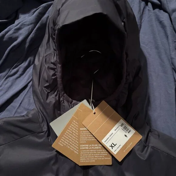 ☁️🌫️🌨️On Running Insulator Jacket